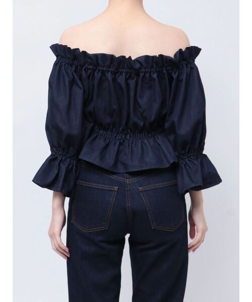 MERCURYDUO（マーキュリーデュオ）の「デニム2WAYオフショル五分袖シャーリングブラウス（シャツ/ブラウス・レディース・ライトブルー/インディゴブルー・FREE）」の13枚目の写真