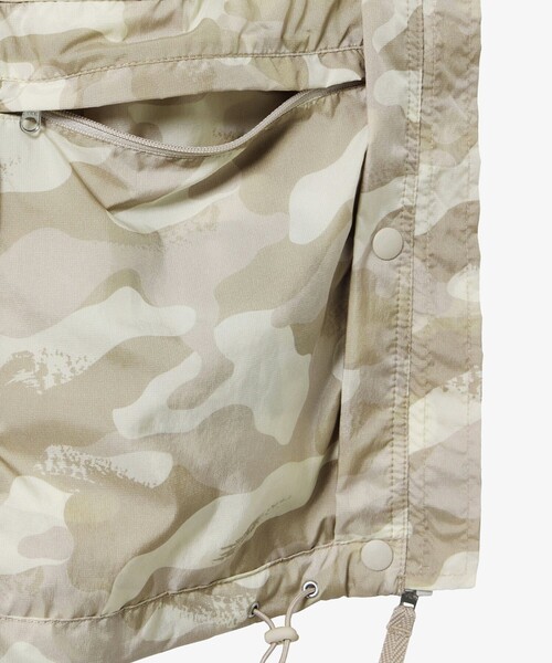 AIGLE（エーグル）の「UVカット 撥水パッカブルプリントナイロンジャケット フラワー柄 カモフラージュ柄（ナイロンジャケット・レディース・ホワイト/オフホワイト・38/36/40）」の20枚目の写真