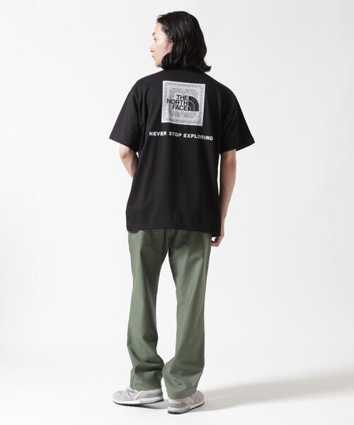 THE NORTH FACE(ザノースフェイス)の「THE NORTH FACE (ザ・ノース・フェイス)S/S Bandana Square logo Tee NT32446 / 吸汗速乾(Tシャツ/カットソー・メンズ・ホワイト/ブラック・L/M/XL)」の3枚目の写真