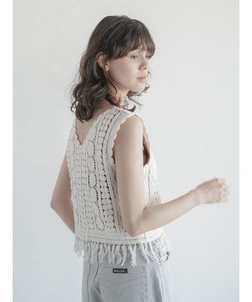 FIKA.(フィーカ)の「Scalloped crochet vest(その他トップス・レディース・オフホワイト・MEDIUM)」の16枚目の写真