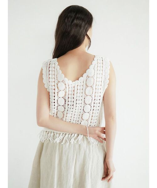 FIKA.(フィーカ)の「Scalloped crochet vest(その他トップス・レディース・オフホワイト・MEDIUM)」の13枚目の写真