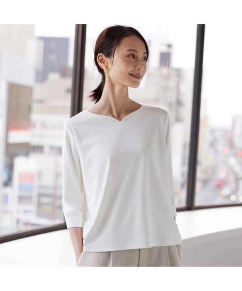 AOYAMA(アオヤマ)の「【透けない白】暑い夏でも着用可能!透けないカットソー/ホワイト/カーキ/5分袖/7分袖|通勤&オフィス&入卒&セレモニー&オケージョン|自宅で洗える・ストレッチ・UVカット・防止シワ|(Tシャツ/カットソー・レディース・ホワイト/カーキ/ホワイト系2・LL/3L/S/M/L)」の5枚目の写真