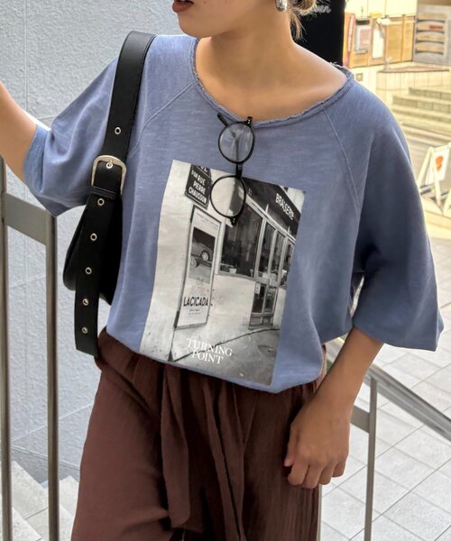 CIAOPANIC TYPY(チャオパニックティピー)の「ドルマンスリーブスラブフォトTee(Tシャツ/カットソー・レディース・グレー系その他/ブルー/オフホワイト/チャコールグレー・ONE SIZE)」の1枚目の写真