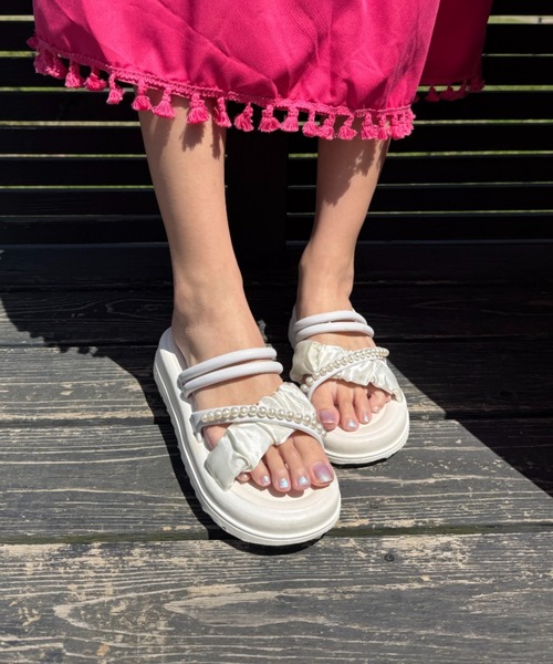 【国内発送/関税込!!】Loeffler Randall★厚底サンダル リボン セール】パールストラップ リボンデザイン 厚底サンダル