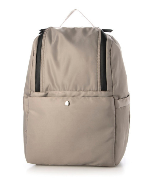 cache cache(カシュ カシュ)の「カシュカシュ cachecache / 10ポケット撥水リュックサック(バックパック/リュック・レディース・グレー/ベージュ系その他/ブラック・FREE)」の3枚目の写真