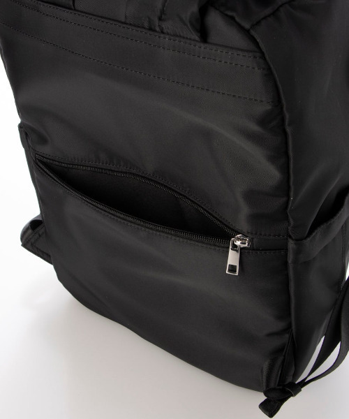 cache cache(カシュ カシュ)の「カシュカシュ cachecache / 10ポケット撥水リュックサック(バックパック/リュック・レディース・グレー/ベージュ系その他/ブラック・FREE)」の10枚目の写真