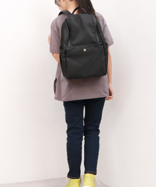 cache cache(カシュ カシュ)の「カシュカシュ cachecache / 10ポケット撥水リュックサック(バックパック/リュック・レディース・グレー/ベージュ系その他/ブラック・FREE)」の14枚目の写真