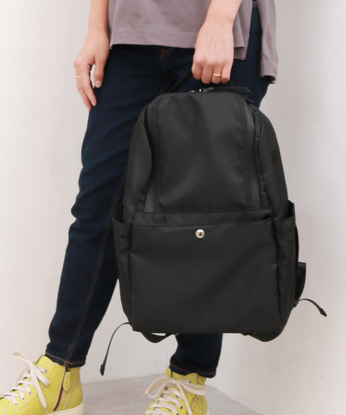cache cache(カシュ カシュ)の「カシュカシュ cachecache / 10ポケット撥水リュックサック(バックパック/リュック・レディース・グレー/ベージュ系その他/ブラック・FREE)」の15枚目の写真