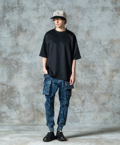 glamb（グラム）の「Paraffin Cargo Denim / パラフィンカーゴデニム（デニムパンツ・メンズ・インディゴブルー/ブラック・S/M/L）」の17枚目の写真