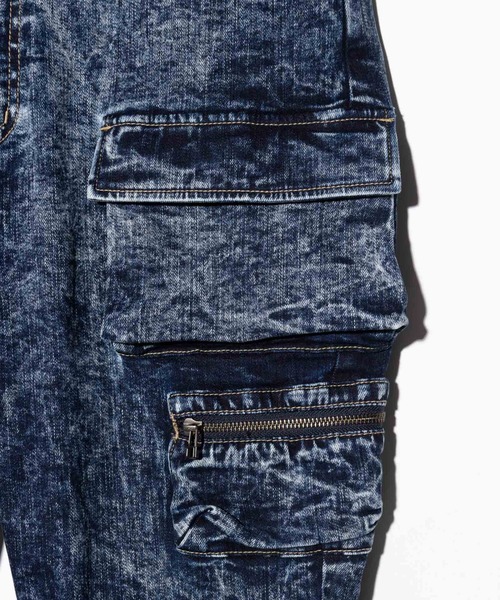 glamb（グラム）の「Paraffin Cargo Denim / パラフィンカーゴデニム（デニムパンツ・メンズ・インディゴブルー/ブラック・S/M/L）」の21枚目の写真