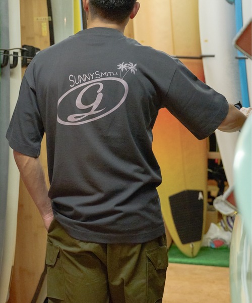 Sunny Smith(サニースミス)の「【SUNNY SMITH】GODDESS embroidery Tee(Tシャツ/カットソー・メンズ・オフホワイト/チャコールグレー・MEDIUM/LARGE)」の2枚目の写真