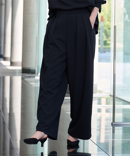 UR'S（ユアーズ）の「楽きちんとみえ/着痩せワイドパンツ（その他パンツ・レディース・ブラック/ネイビー/モカ・L/M/S）」の21枚目の写真
