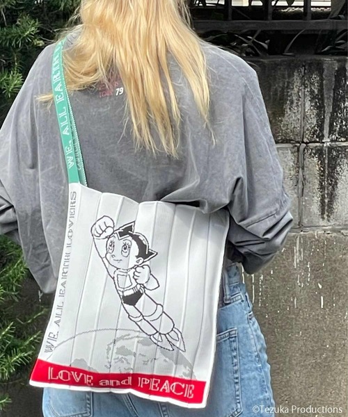 KNT365(ケイエヌティサンロクゴ)の「Knitty Astro Boy(トートバッグ・レディース・アイボリー・FREE)」の3枚目の写真
