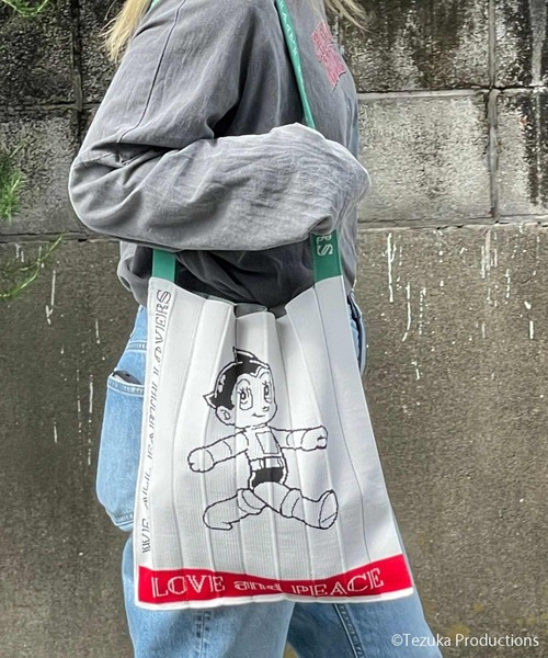 KNT365(ケイエヌティサンロクゴ)の「Knitty Astro Boy(トートバッグ・レディース・アイボリー・FREE)」の6枚目の写真