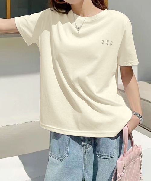 BANICO(バニコ)の「ミニロゴプリントTシャツ (SS)(Tシャツ/カットソー・レディース・ライトベージュ/ピンク/杢グレー/ブルー/ホワイト・FREE)」の4枚目の写真