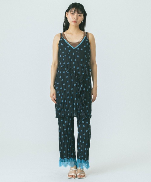 ROSE BUD(ローズバッド)の「FLOWER PRINT PANTS(その他パンツ・レディース・ブラック/ベージュ・ONE SIZE)」の15枚目の写真