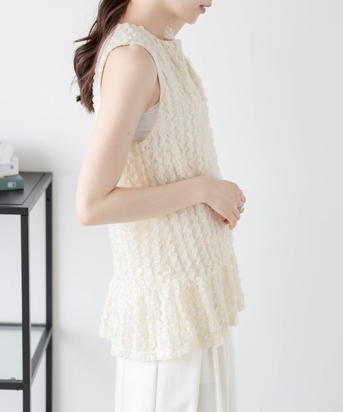 AMELY(エミリー)の「チュールジャガードノースリーブブラウス(シャツ/ブラウス・レディース・ブラック/ベージュ/ホワイト・フリー)」の14枚目の写真