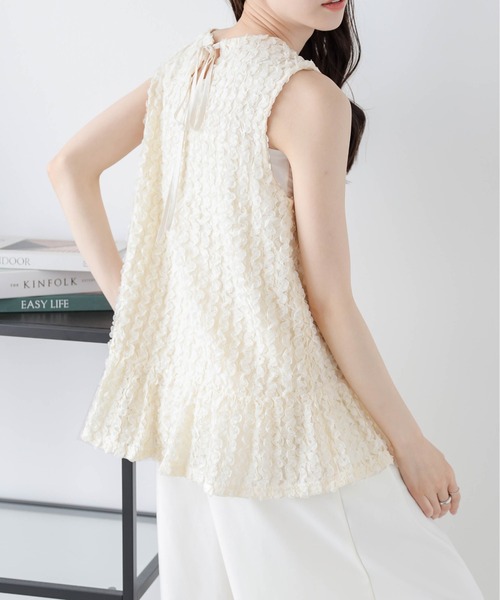 AMELY(エミリー)の「チュールジャガードノースリーブブラウス(シャツ/ブラウス・レディース・ブラック/ベージュ/ホワイト・フリー)」の15枚目の写真