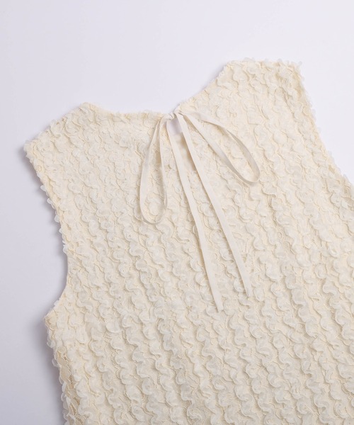 AMELY(エミリー)の「チュールジャガードノースリーブブラウス(シャツ/ブラウス・レディース・ブラック/ベージュ/ホワイト・フリー)」の9枚目の写真