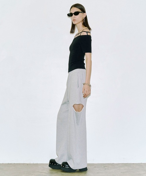 JOSE MOON（ジョゼムーン）の「STRAP OFFSHOULDER/ストラップオフショルダー（Tシャツ/カットソー・レディース・ブラック/ホワイト/ブラウン・FREE）」の19枚目の写真