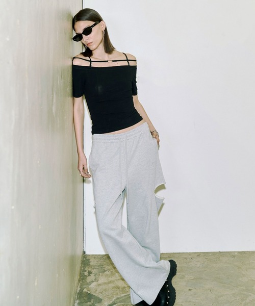 JOSE MOON（ジョゼムーン）の「STRAP OFFSHOULDER/ストラップオフショルダー（Tシャツ/カットソー・レディース・ブラック/ホワイト/ブラウン・FREE）」の21枚目の写真
