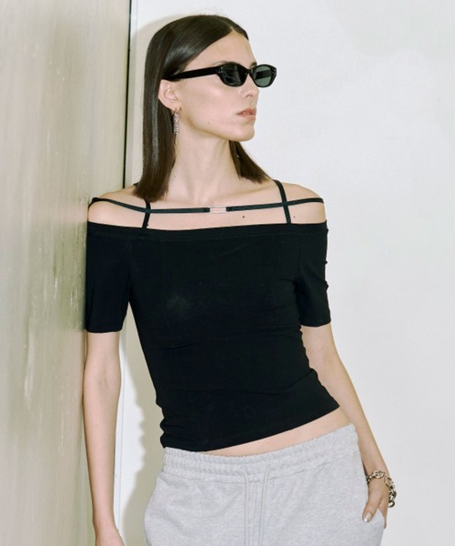 JOSE MOON（ジョゼムーン）の「STRAP OFFSHOULDER/ストラップオフショルダー（Tシャツ/カットソー・レディース・ブラック/ホワイト/ブラウン・FREE）」の22枚目の写真