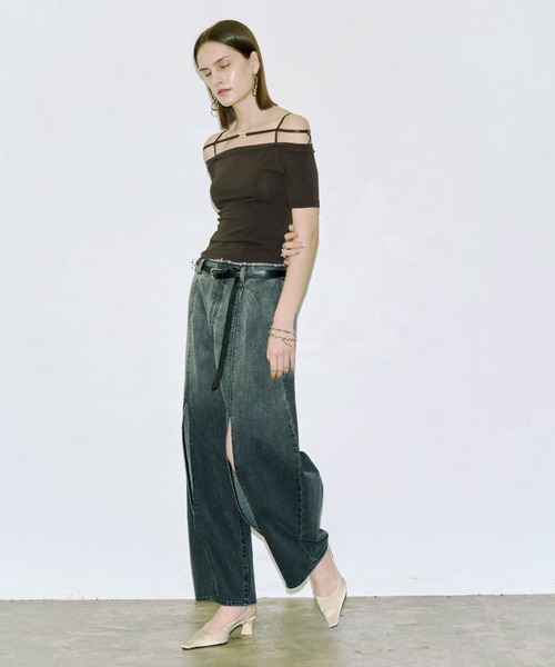 JOSE MOON（ジョゼムーン）の「STRAP OFFSHOULDER/ストラップオフショルダー（Tシャツ/カットソー・レディース・ブラック/ホワイト/ブラウン・FREE）」の11枚目の写真