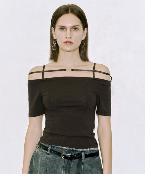 JOSE MOON（ジョゼムーン）の「STRAP OFFSHOULDER/ストラップオフショルダー（Tシャツ/カットソー・レディース・ブラック/ホワイト/ブラウン・FREE）」の4枚目の写真