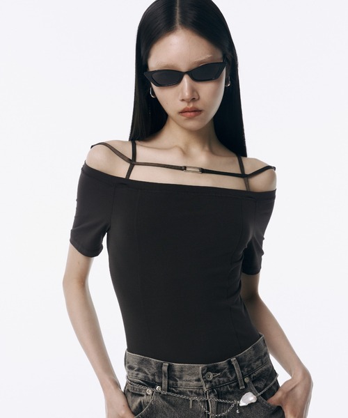 JOSE MOON（ジョゼムーン）の「STRAP OFFSHOULDER/ストラップオフショルダー（Tシャツ/カットソー・レディース・ブラック/ホワイト/ブラウン・FREE）」の17枚目の写真