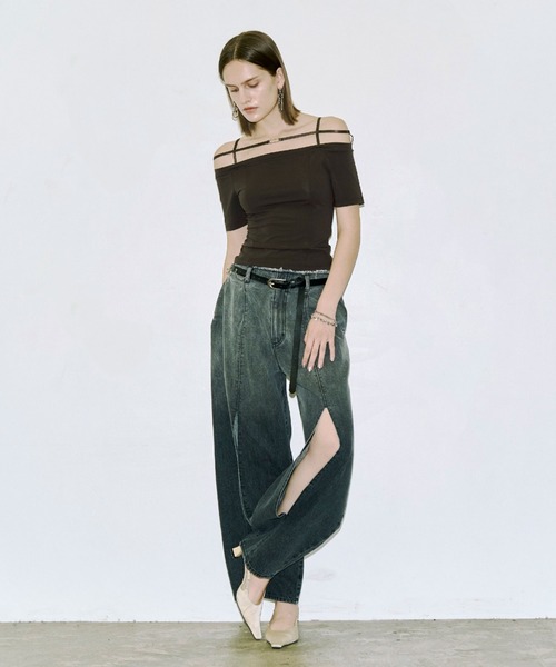 JOSE MOON（ジョゼムーン）の「STRAP OFFSHOULDER/ストラップオフショルダー（Tシャツ/カットソー・レディース・ブラック/ホワイト/ブラウン・FREE）」の12枚目の写真