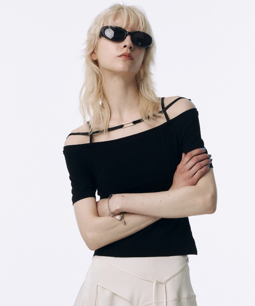JOSE MOON（ジョゼムーン）の「STRAP OFFSHOULDER/ストラップオフショルダー（Tシャツ/カットソー・レディース・ブラック/ホワイト/ブラウン・FREE）」の16枚目の写真