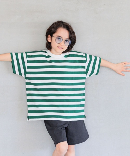 BAYFLOW（ベイフロー）の「[ヘビロテ間違いなし♪]ボーダーBIG T(KIDS)（Tシャツ/カットソー・キッズ・ネイビー/レッド/グリーン/ブルー・120cm/130cm/140cm/110cm/150cm）」の2枚目の写真