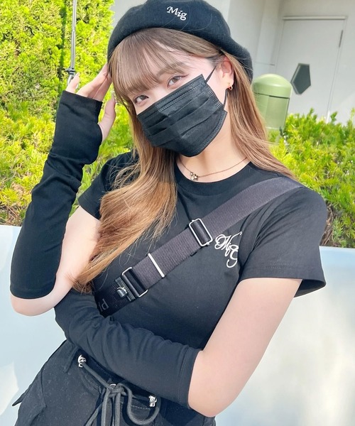 mignon(ミニョン)の「【Mignon/ミニョン】ARM WARMER SET T / アームウォーマー セット Tシャツ(Tシャツ/カットソー・レディース・ホワイト/ブラック・FREE)」の3枚目の写真
