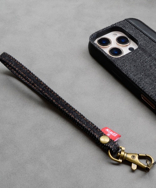 EDWIN（エドウィン）の「エドウィン [ハンドストラップ/タグデニム] スマホストラップ（スマホグッズ・メンズ・インディゴブルー/ブラック・ONE SIZE）」の2枚目の写真