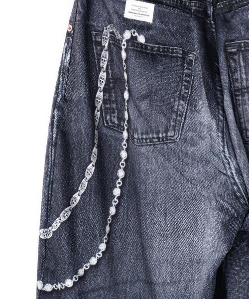 TALKING ABOUT THE ABSTRACTION/トーキングアバウトジ