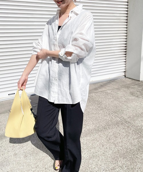 美品 スピックアンドスパン リネンビッグシャツ チャコールグレー 金ボタン 墨黒 追加》80リネンカシュクールビッグシャツ（シャツ／ブラウス
