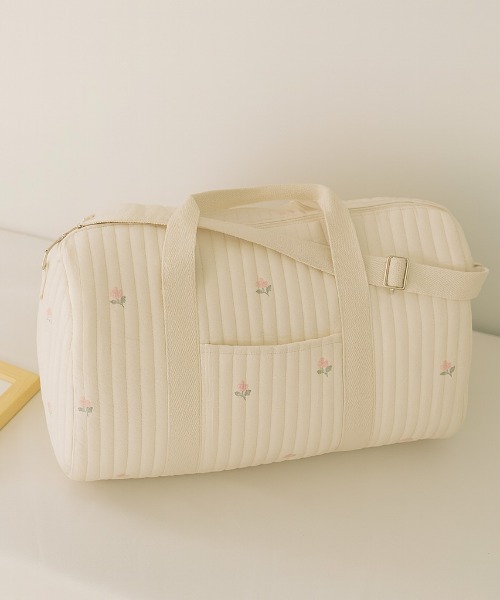 SHEPP（シープ）の「【大容量】総柄刺繍 キルティング ボストン トラベル ジムバッグ チェリー くま うさぎ（ボストンバッグ・レディース・ブラック/ホワイト/レッド/グリーン/ベージュ/ダークグリーン/ブルー/ピンク/ホワイト系その他・F）」の8枚目の写真