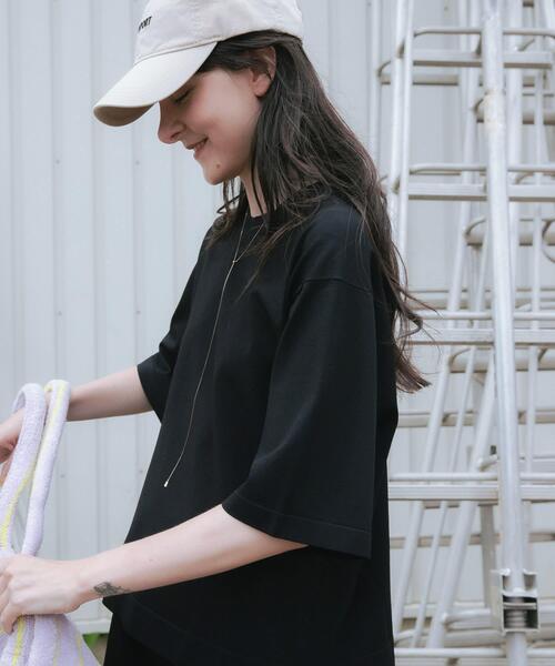 URBAN RESEARCH(アーバンリサーチ)の「ドライタッチハイゲージニットTシャツ(Tシャツ/カットソー・レディース・オフホワイト/ブラック・FREE)」の15枚目の写真