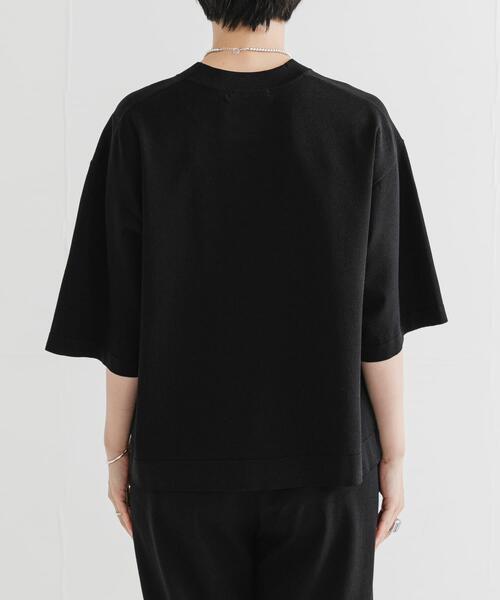 URBAN RESEARCH(アーバンリサーチ)の「ドライタッチハイゲージニットTシャツ(Tシャツ/カットソー・レディース・オフホワイト/ブラック・FREE)」の6枚目の写真