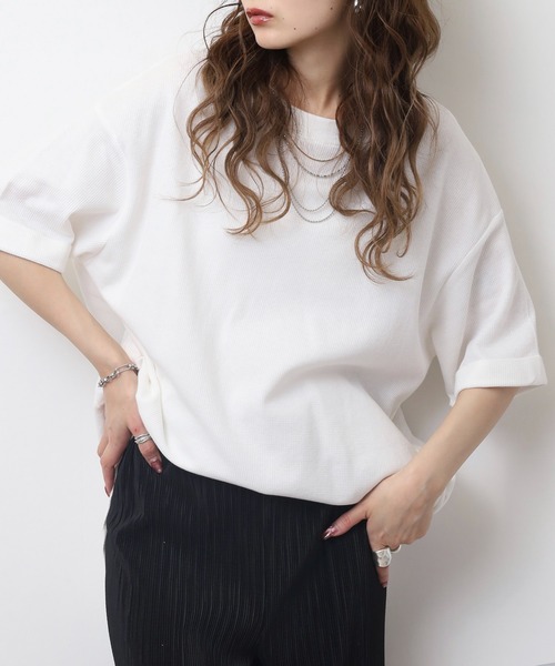 atONE(アットワン)の「コットンワッフルロールアップハーフスリーブカットソー(Tシャツ/カットソー・レディース・ネイビー/パープル/ホワイト/ブラック/杢グレー/チャコールグレー・LL~3L/4L~5L/M-L)」の2枚目の写真