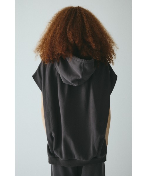 HeRIN.CYE(ヘリンドットサイ)の「Box cut hoodie ボックスカットフーディ(パーカー・レディース・ライトブラック/ライトイエロー・FREE)」の5枚目の写真