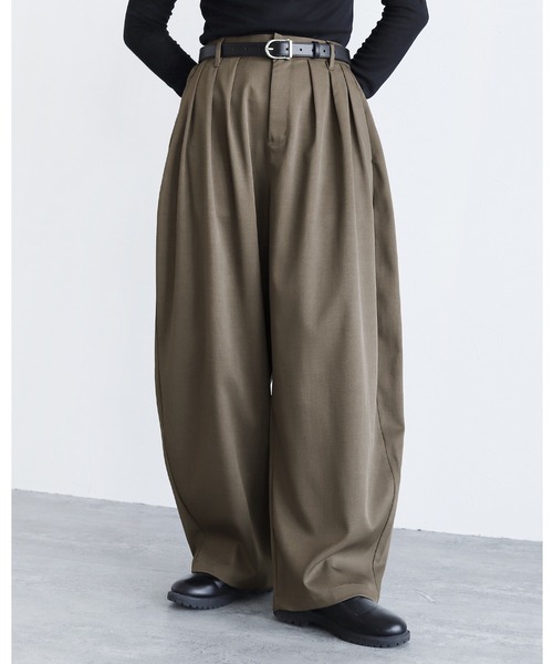 reca（レカ）の「タックコクーンボリュームパンツ（その他パンツ・レディース・モカ/チャコールグレー・FREE）」の2枚目の写真