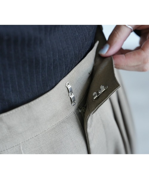 reca（レカ）の「タックコクーンボリュームパンツ（その他パンツ・レディース・モカ/チャコールグレー・FREE）」の10枚目の写真