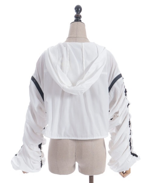 axes femme POETIQUE（アクシーズファムポエティック）の「ボリューム袖シアーブルゾン（その他アウター・レディース・ブルー/ホワイト/ブラック・MEDIUM）」の22枚目の写真