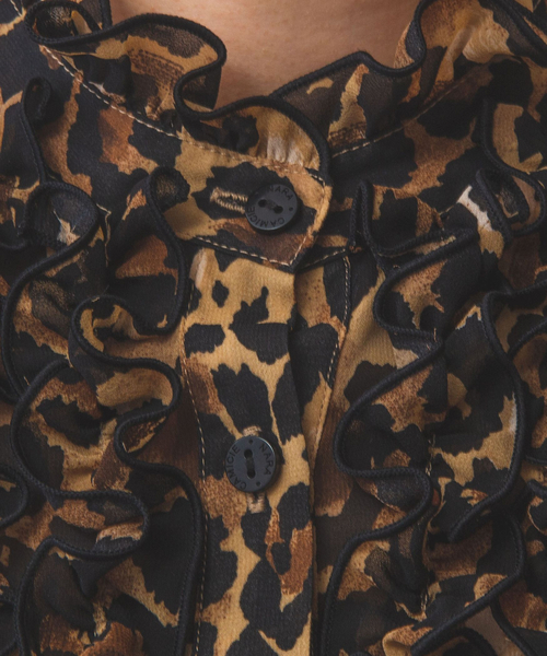 NARACAMICIE（ナラカミーチェ）の「【NARACAMICIE】ヒョウ柄フリル長袖ブラウス（シャツ/ブラウス・レディース・グレー/ブラウン・L/S/M）」の20枚目の写真