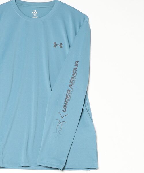 UNDER ARMOUR（アンダーアーマー）の「【別注】アンダーアーマー  UAテック ロゴ グラフィック ロングスリーブ Tシャツ 限定コラボ（Tシャツ/カットソー・メンズ・ブラック/ブルー/ホワイト・S/M/L/LL/3L）」の5枚目の写真