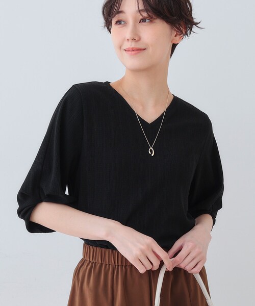 INDIVI（インディヴィ）の「【洗える】タックデザインスリーブ ジャージトップス（Tシャツ/カットソー・レディース・ブラック/イエロー系その他/ブルーグリーン/ホワイト系3・05/13/38/15 ）」の3枚目の写真