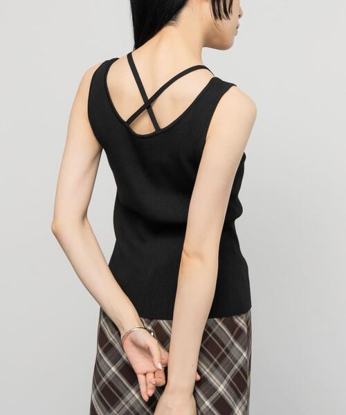 KBF（ケイビーエフ）の「BACKクロスニットタンク（タンクトップ・レディース・ブラウン/ブラック/ライトベージュ・ONE）」の22枚目の写真