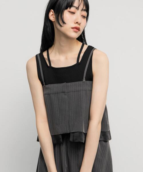 KBF(ケイビーエフ)の「BACKクロスニットタンク(タンクトップ・レディース・ライトベージュ/ブラウン/ブラック・ONE)」の4枚目の写真