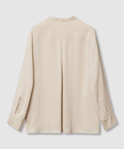 ANAYI(アナイ)の「ストレッチサテンタイ付き ブラウス〈セットアップ対応商品〉(シャツ/ブラウス・レディース・ベージュ/ブラウン/ブラック・38)」の19枚目の写真